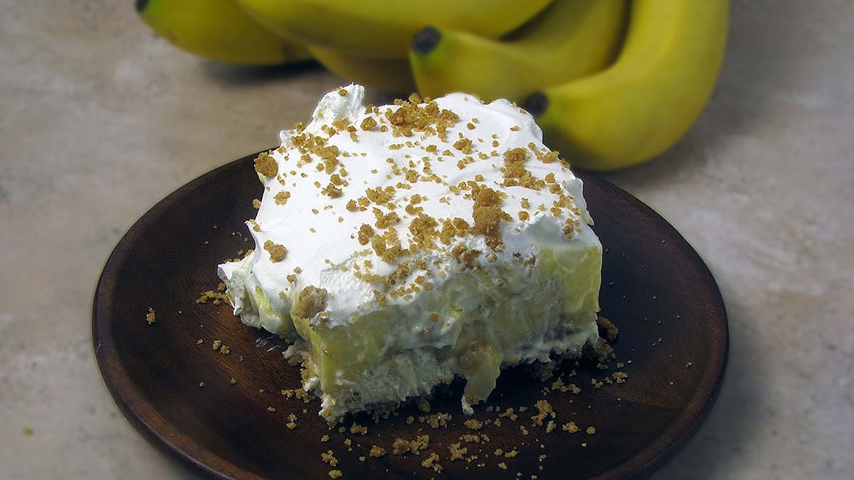 Image showcasing Irresistible Banana Cream Delight Recipe - Foodienoise
